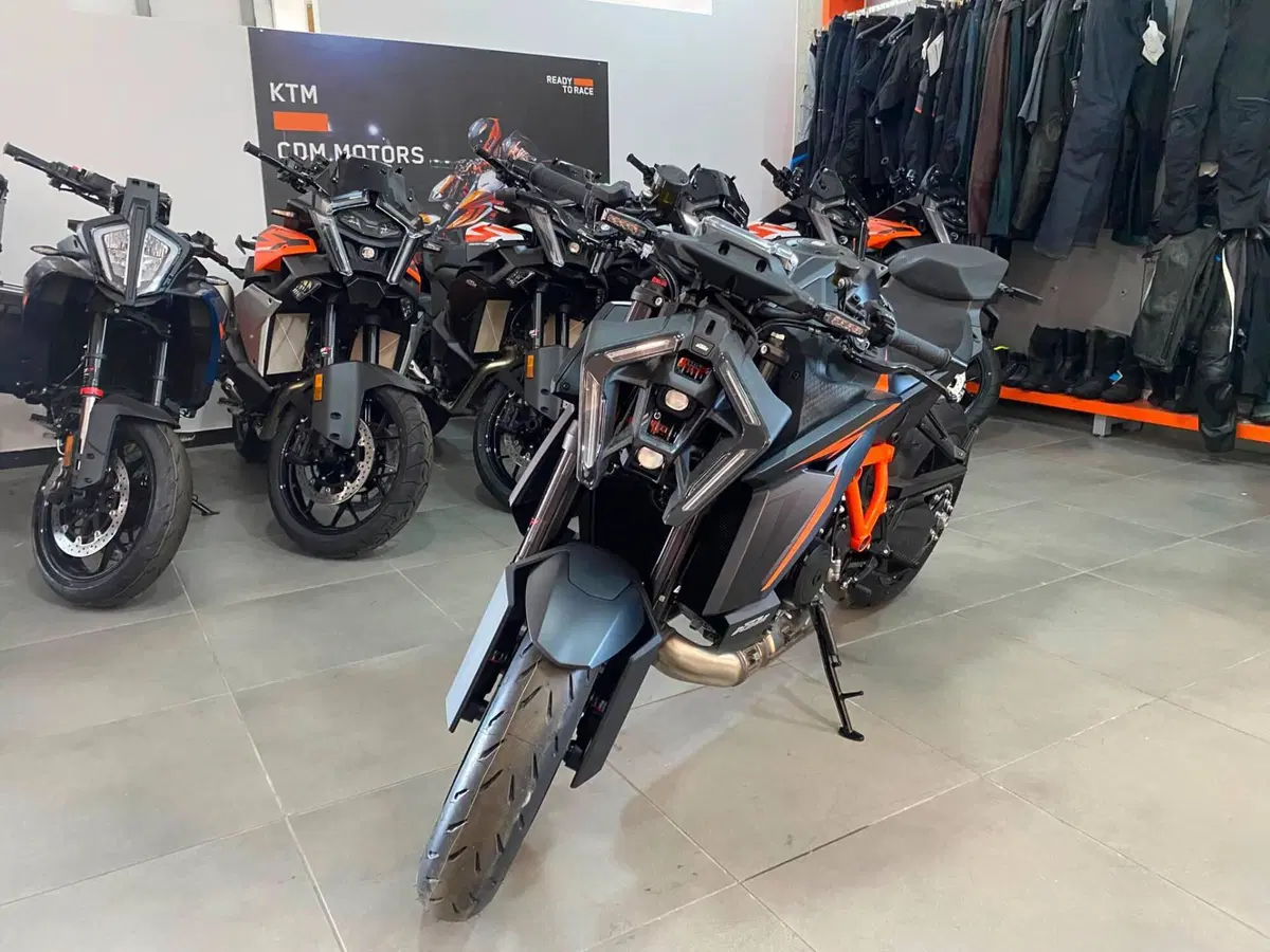 KTM 1390 Super Duke R (2024 - 26)