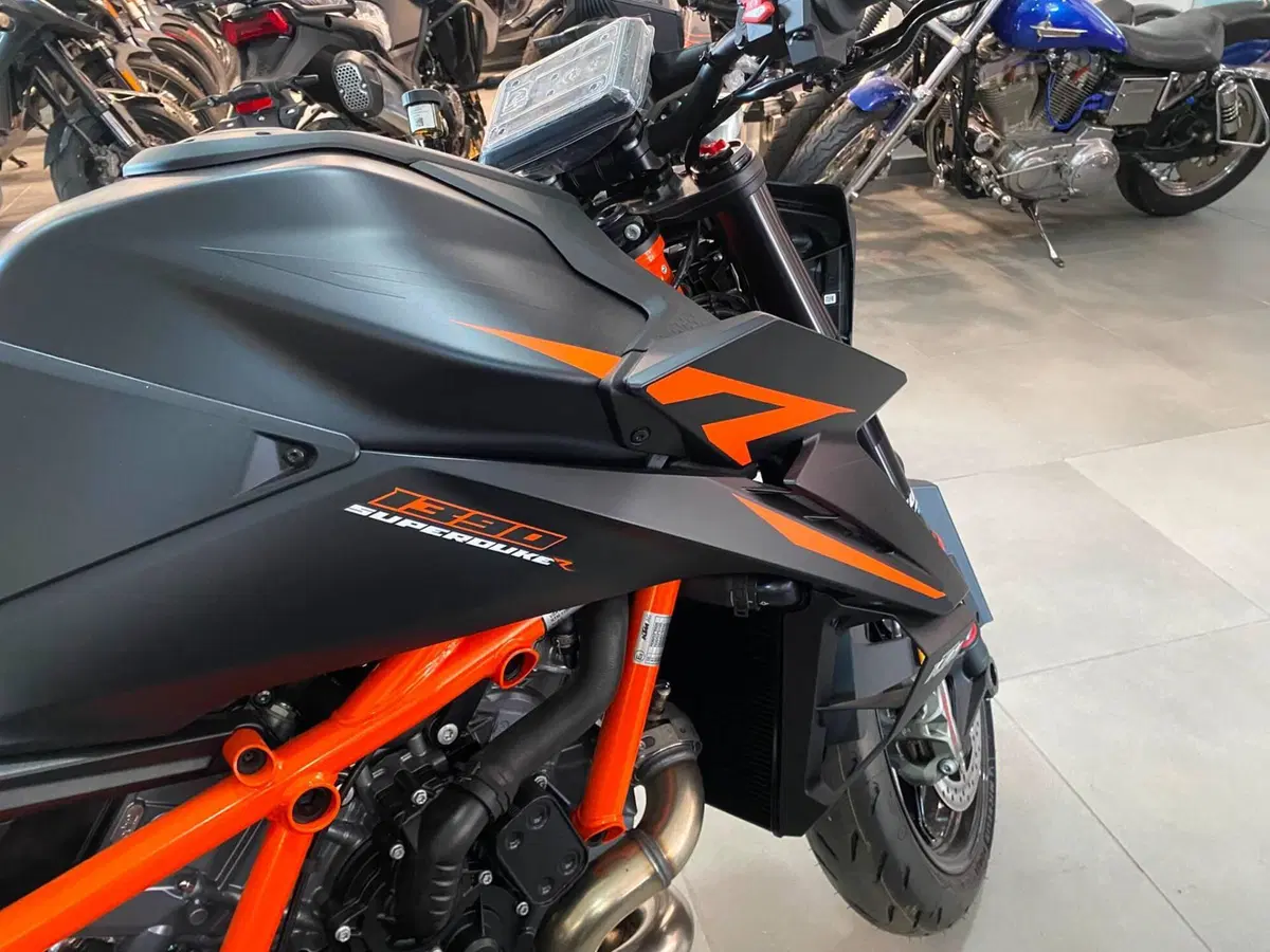 KTM 1390 Super Duke R (2024 - 26) (10)