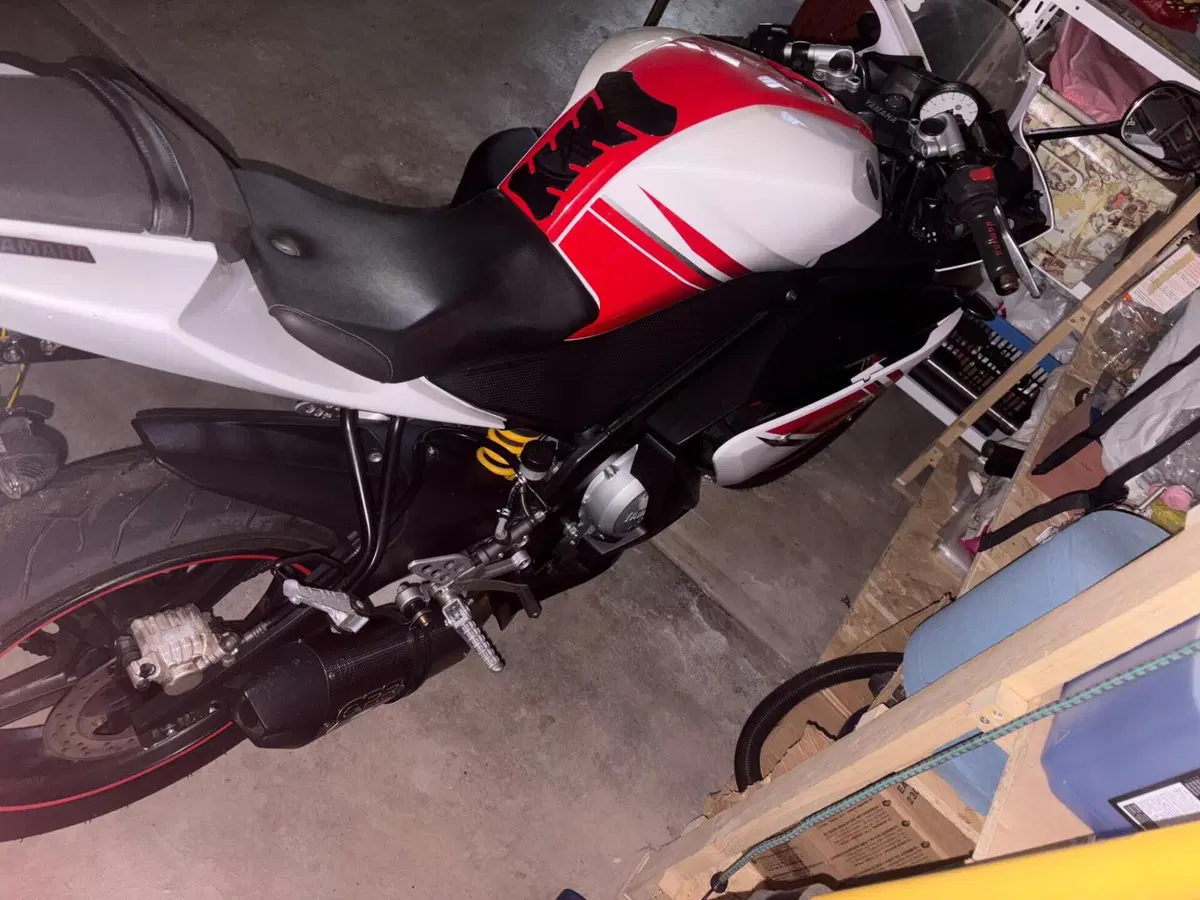 Yamaha YZF R125 (2008 -13) (2)