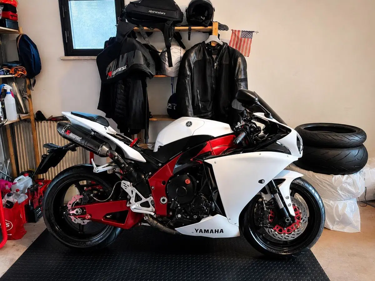 Yamaha YZF R1 (2009 - 11)