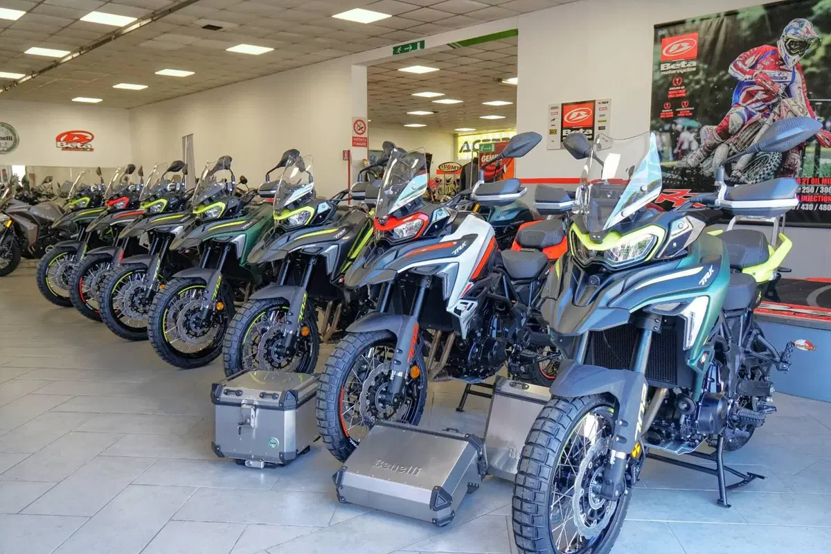 Benelli TRK 902 Stradale (2026) (9)