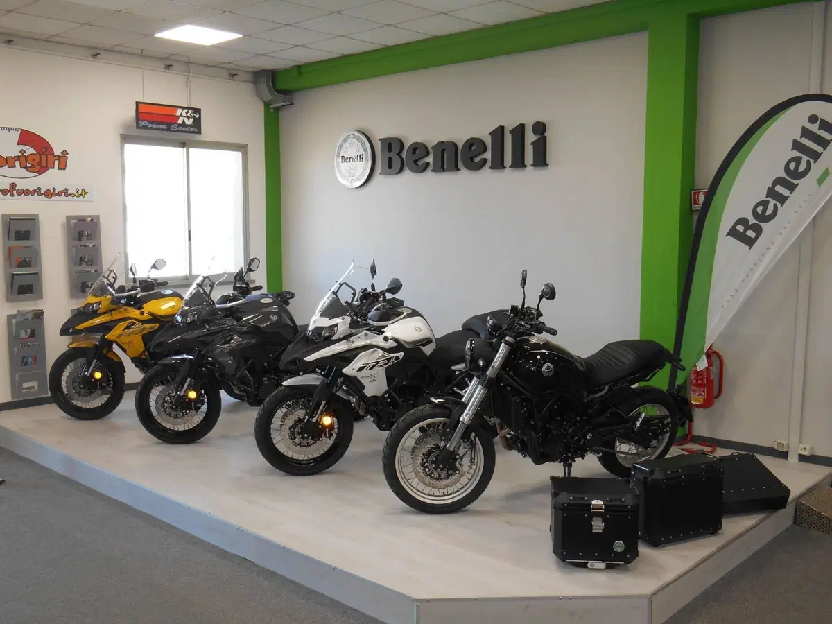 Benelli TRK 902 Stradale (2026) (11)