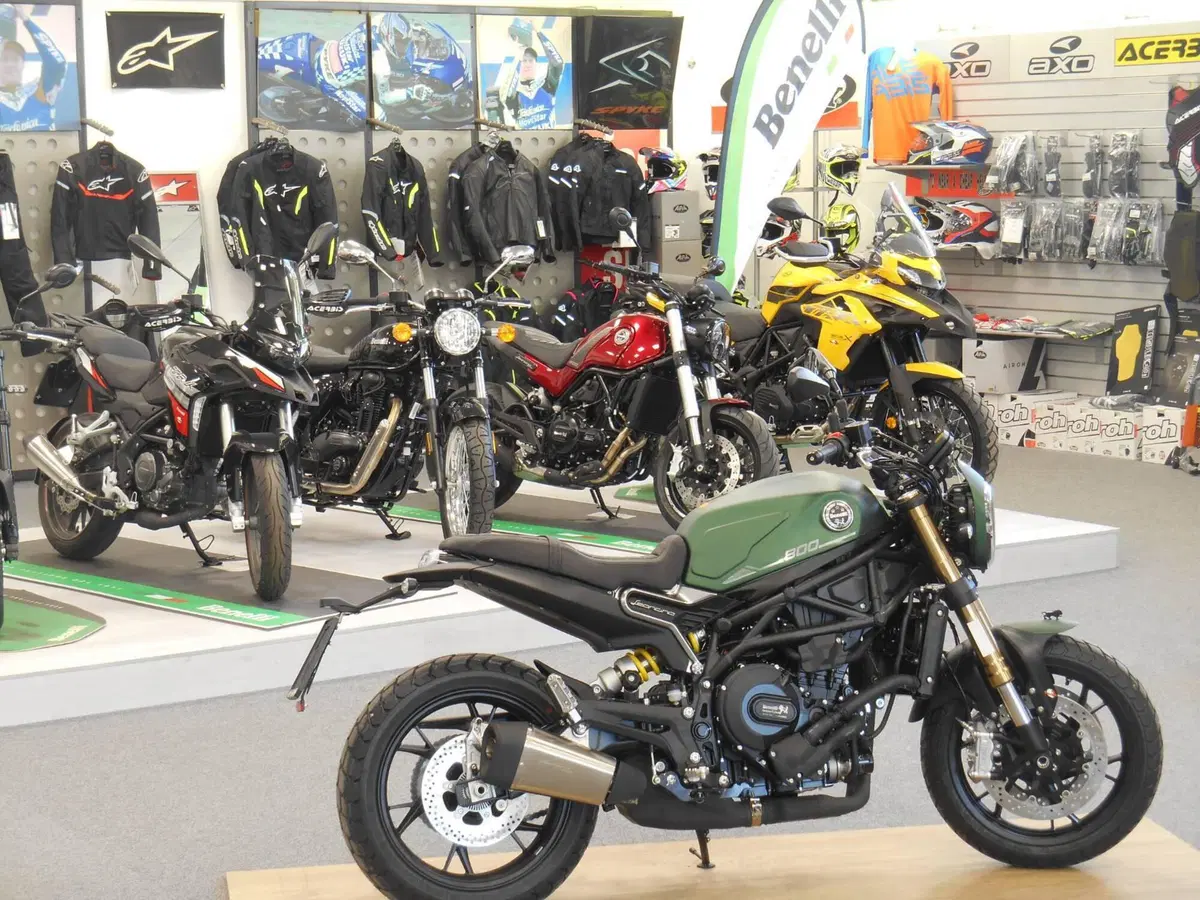 Benelli TRK 902 Stradale (2026) (12)