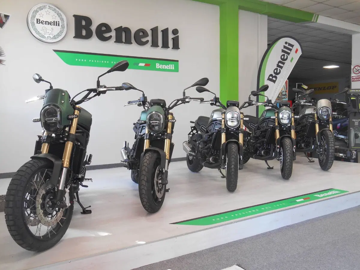 Benelli TRK 902 Stradale (2026) (13)