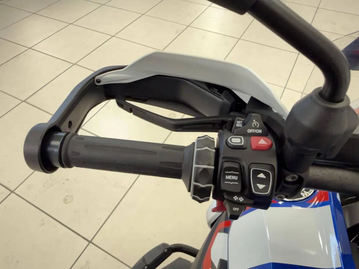 Bmw R 1300 GS (2023 - 26) (10)