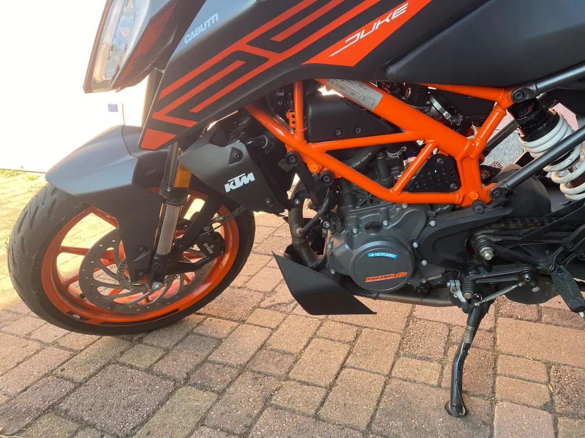 KTM 125 Duke (2021 - 23) (4)