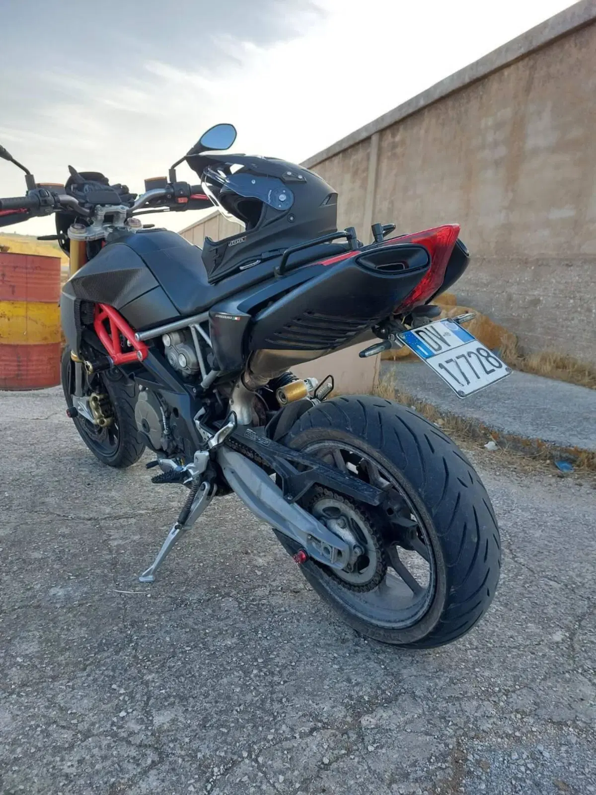 Aprilia Dorsoduro 750 Factory (2010 - 13) (6)
