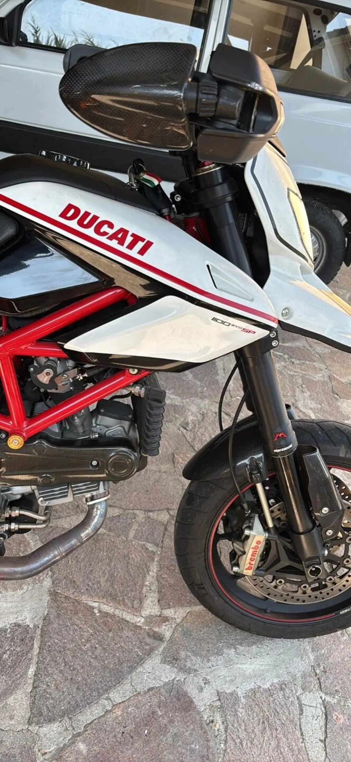 Ducati Hypermotard 1100 EVO SP (2010 - 12) (12)