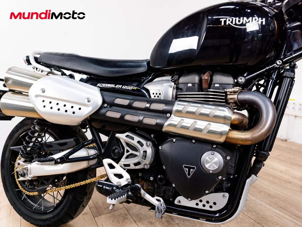Triumph Scrambler 1200 XE Gold Line Edition (2021 - 22) (5)