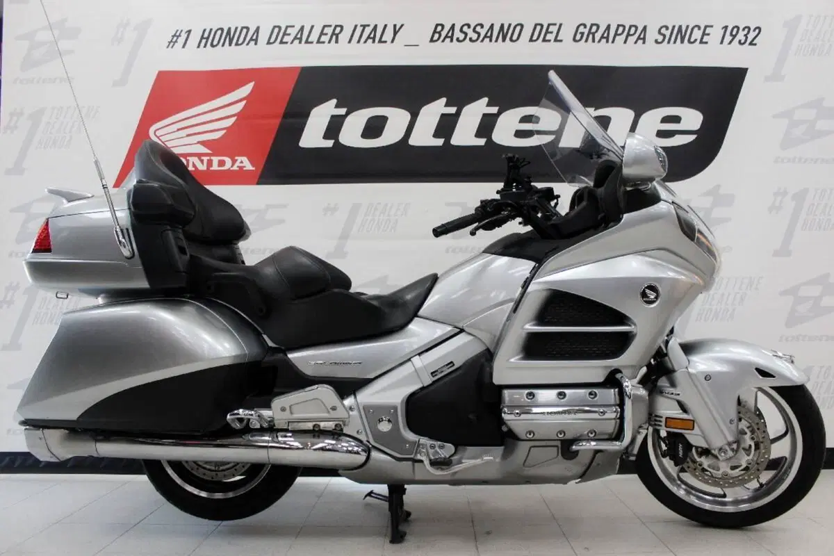 Honda GL 1800 Gold Wing (2012 - 17)
