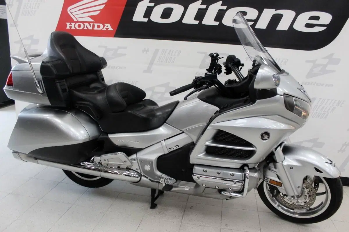 Honda GL 1800 Gold Wing (2012 - 17) (3)