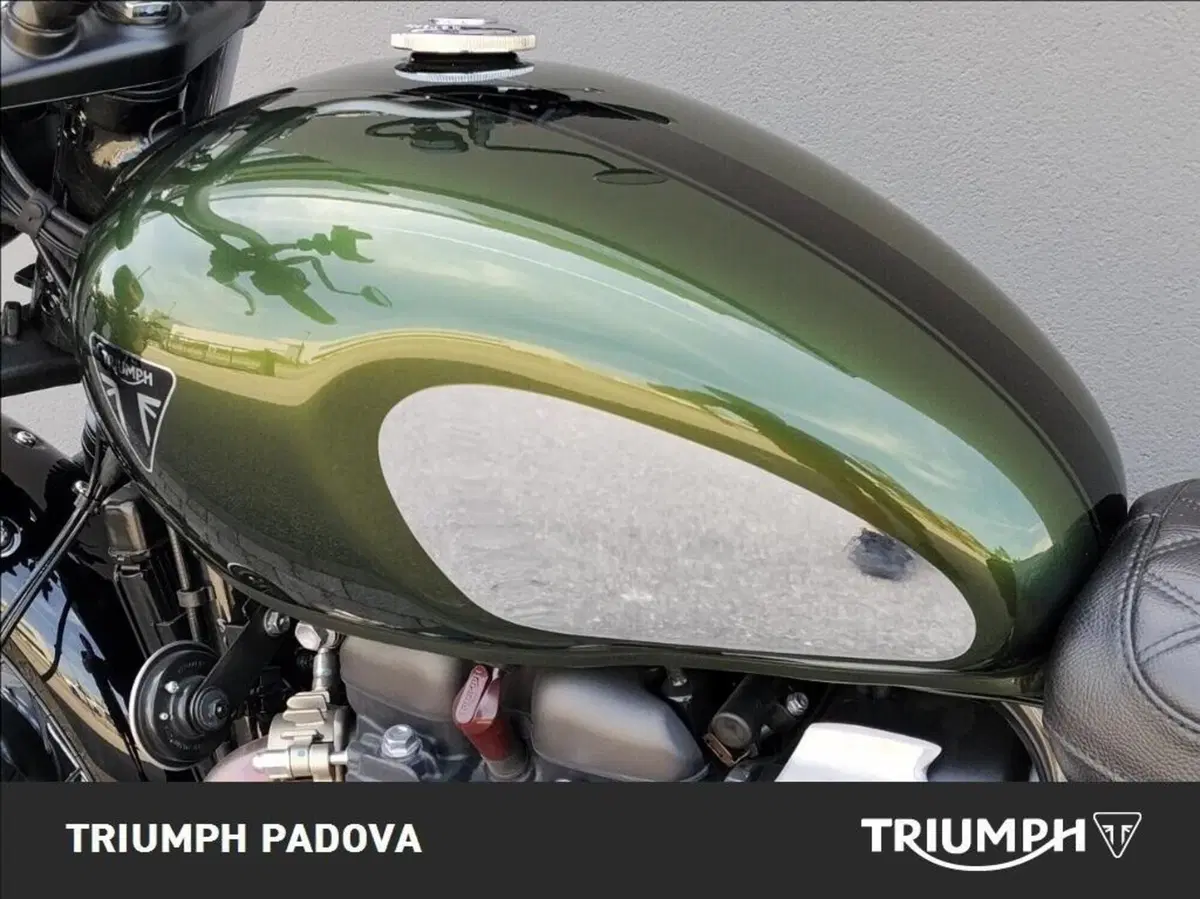 Triumph Scrambler 900 Chrome Edition (2023) (9)