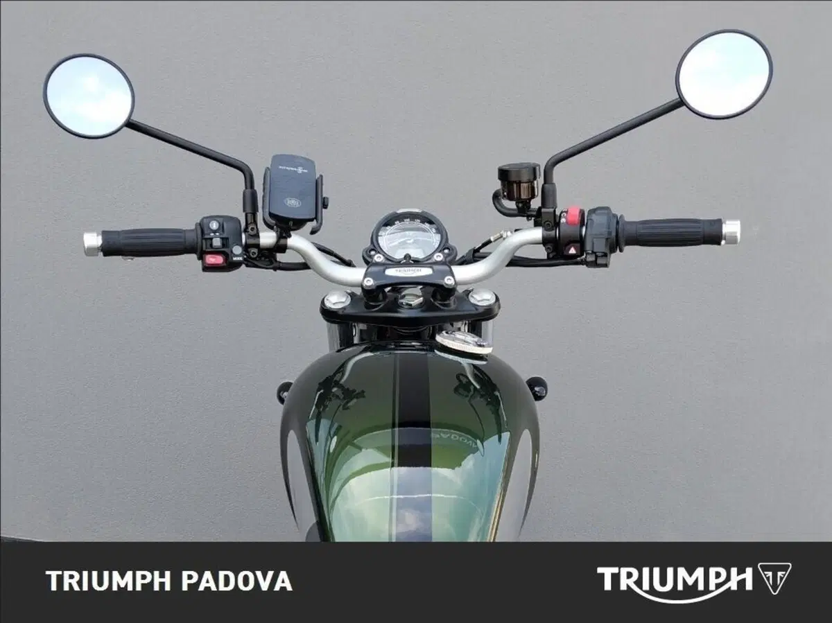 Triumph Scrambler 900 Chrome Edition (2023) (11)