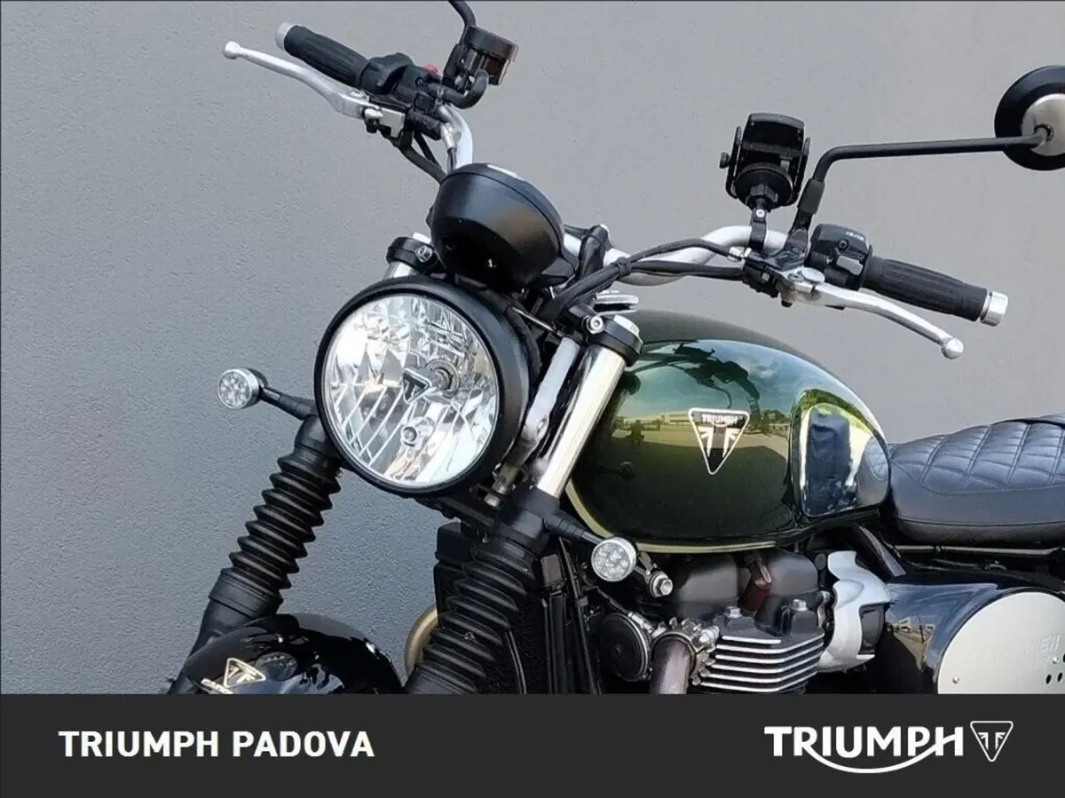 Triumph Scrambler 900 Chrome Edition (2023) (10)