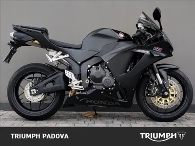 Honda CBR 600 RR (2024 - 26) usata