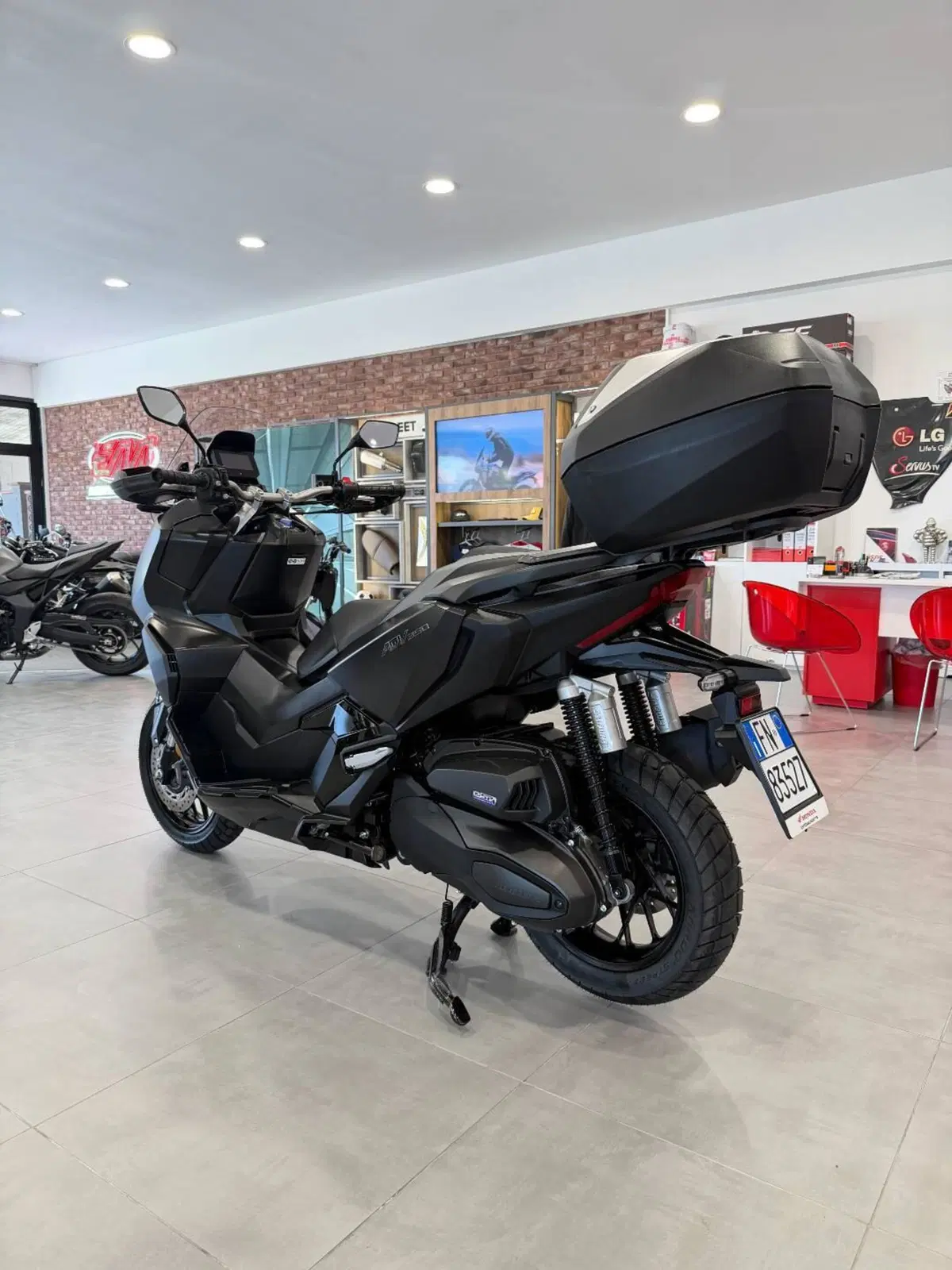 Honda ADV 350 (2022 - 24) (4)