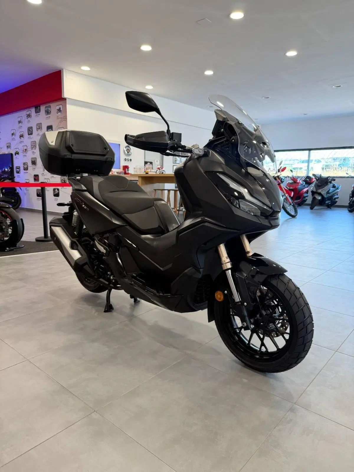 Honda ADV 350 (2022 - 24) (6)