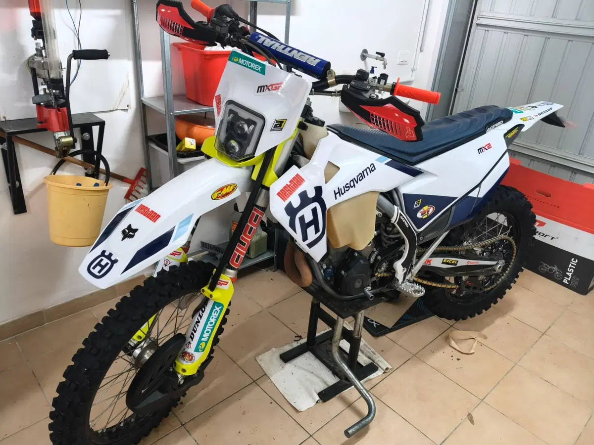 Husqvarna FE 350 (2022) (4)
