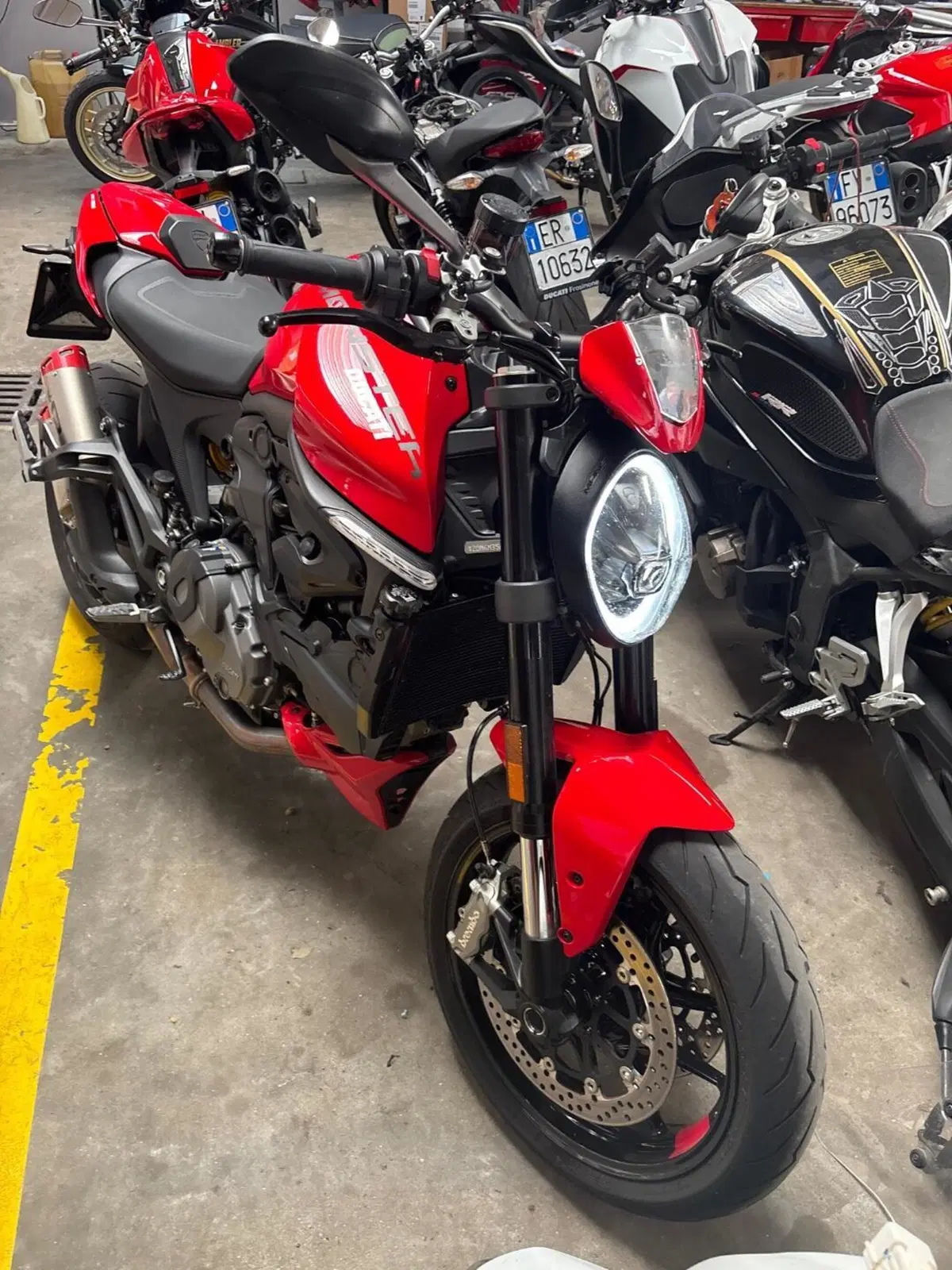 Ducati Monster 937 + (2021 - 25) (10)