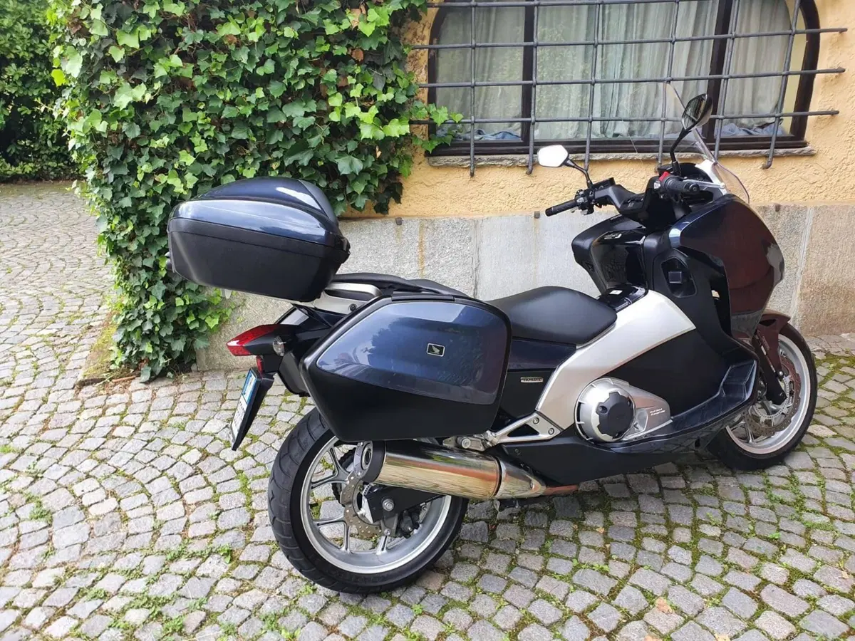 Honda Integra 700 (2011 - 13) (8)