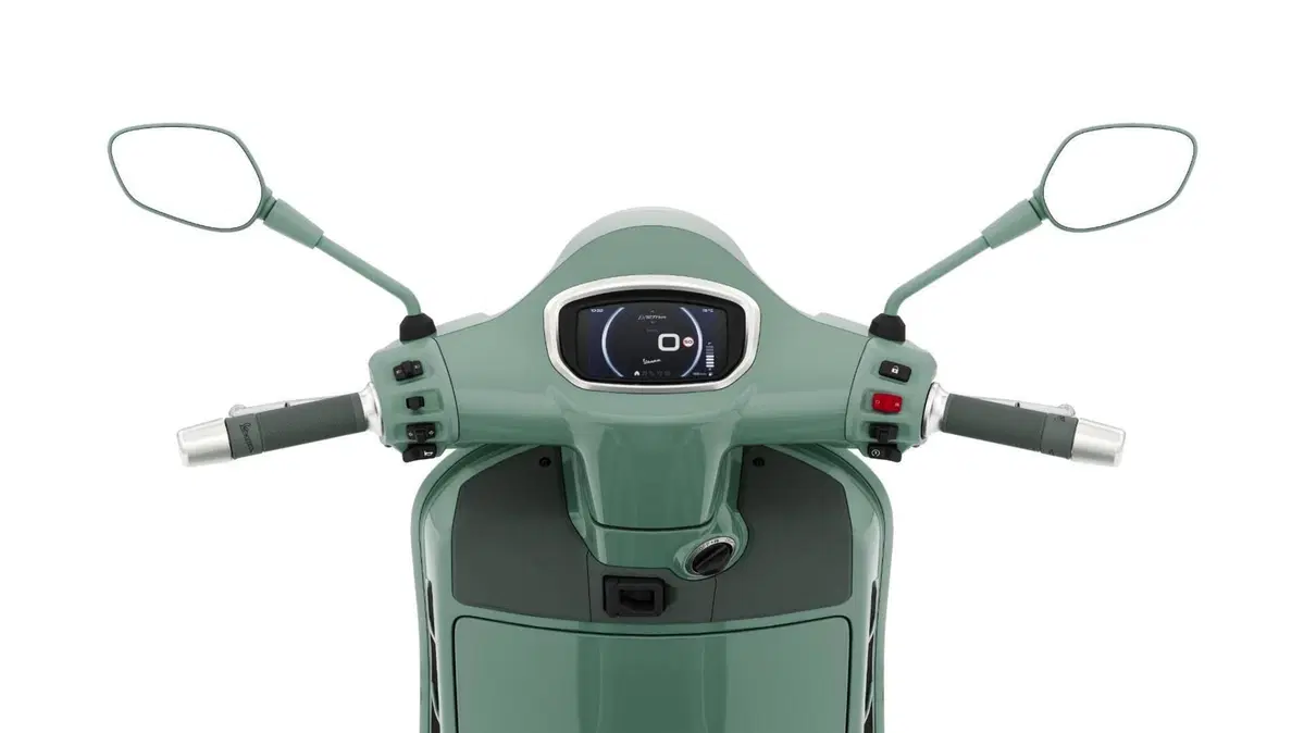 Vespa GTS 310 80th (2026) (3)