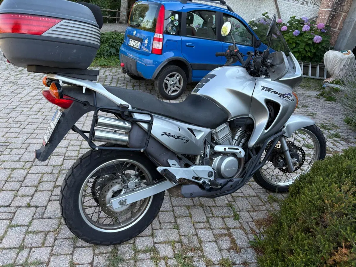 Honda Transalp XL 650V (2000 - 04)