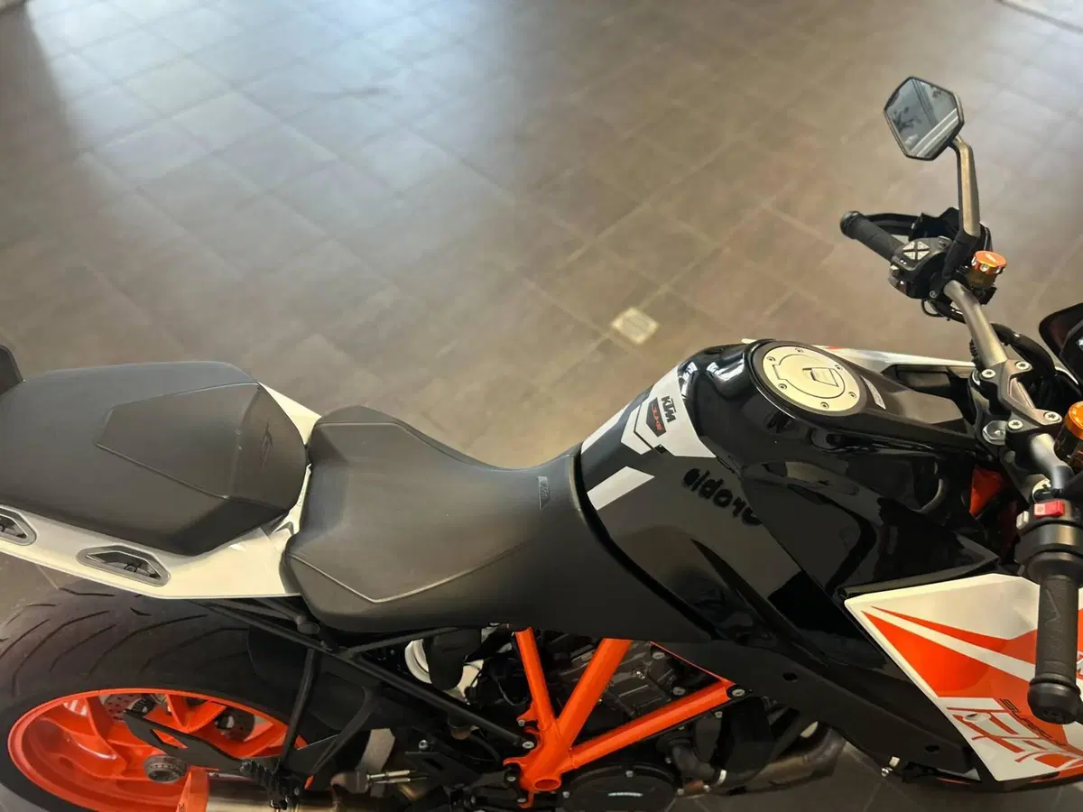 KTM 1290 Super Duke GT (2019 - 20) (12)