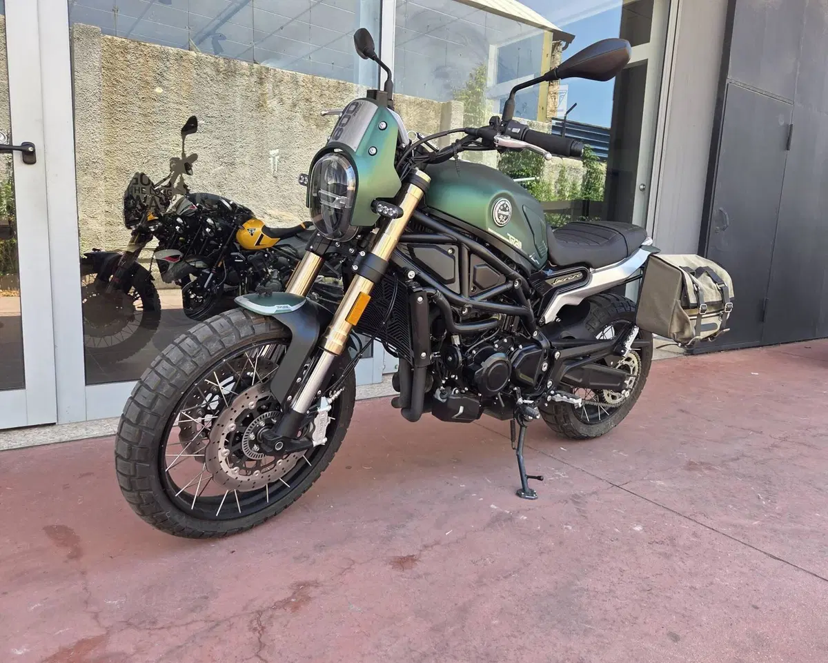 Benelli Leoncino 800 Trail (2022 - 26) (7)