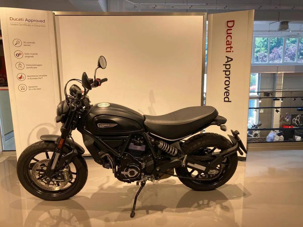 Ducati Scrambler 800 Icon Dark (2021 - 22) (2)