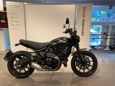 Ducati Scrambler 800 Icon Dark (2021 - 22) usata