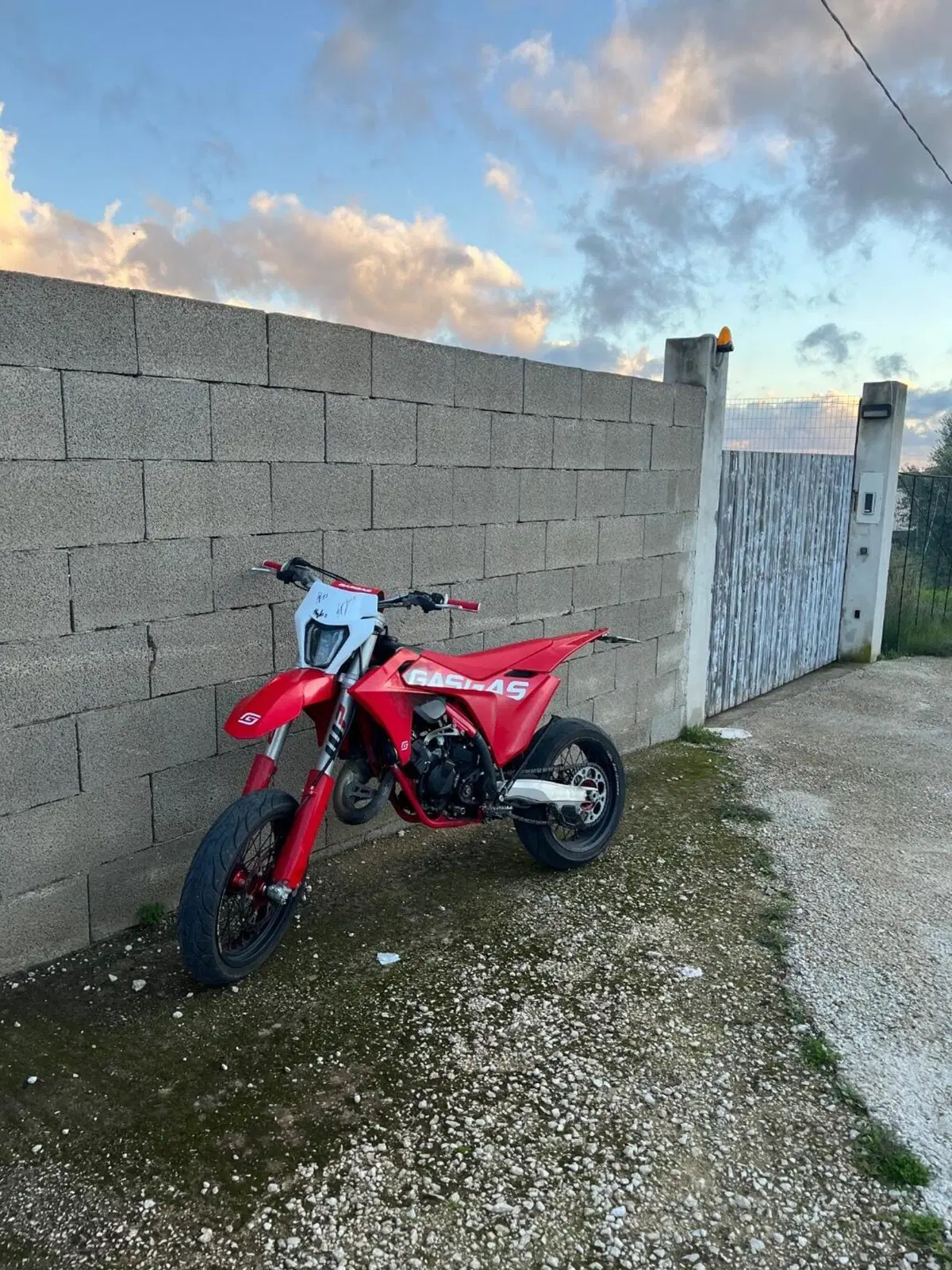 GASGAS MC 125 (2024) (5)