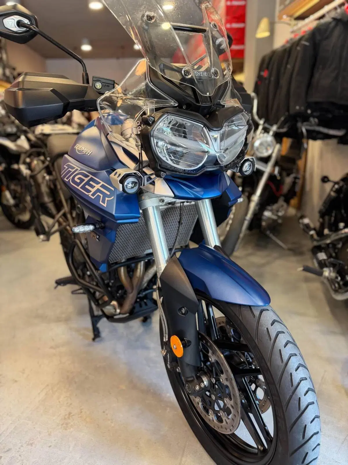 Triumph Tiger 800 XRt (2018 - 20) (4)