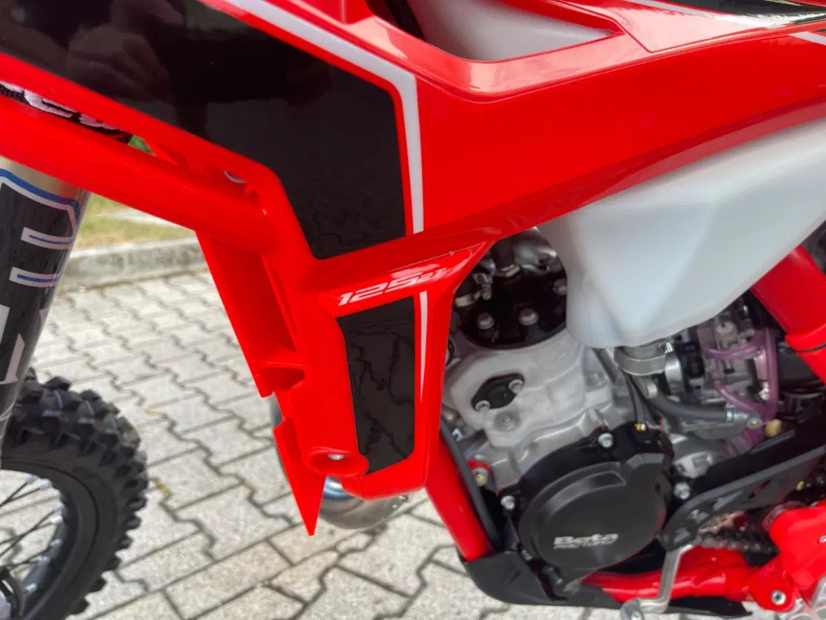 Betamotor RR X-PRO 125 2T Enduro (2027) (3)