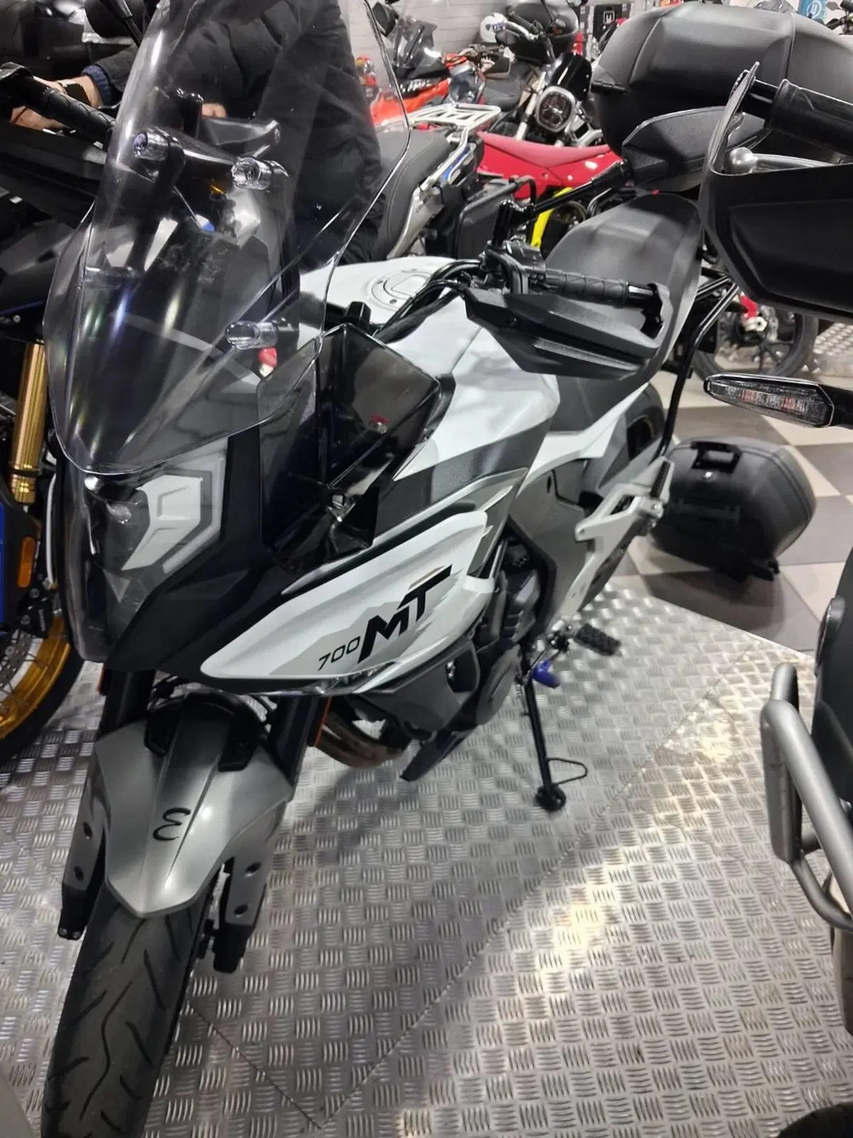 CFMOTO 700MT (2024 - 26) (2)