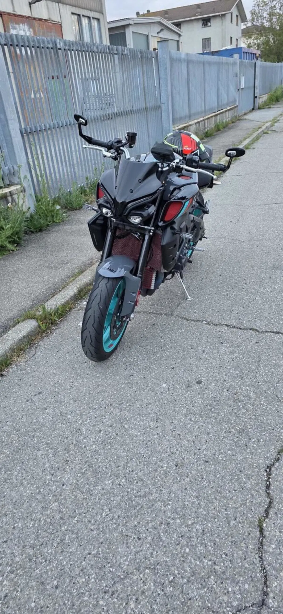 Yamaha MT-10 (2022 - 26) (2)