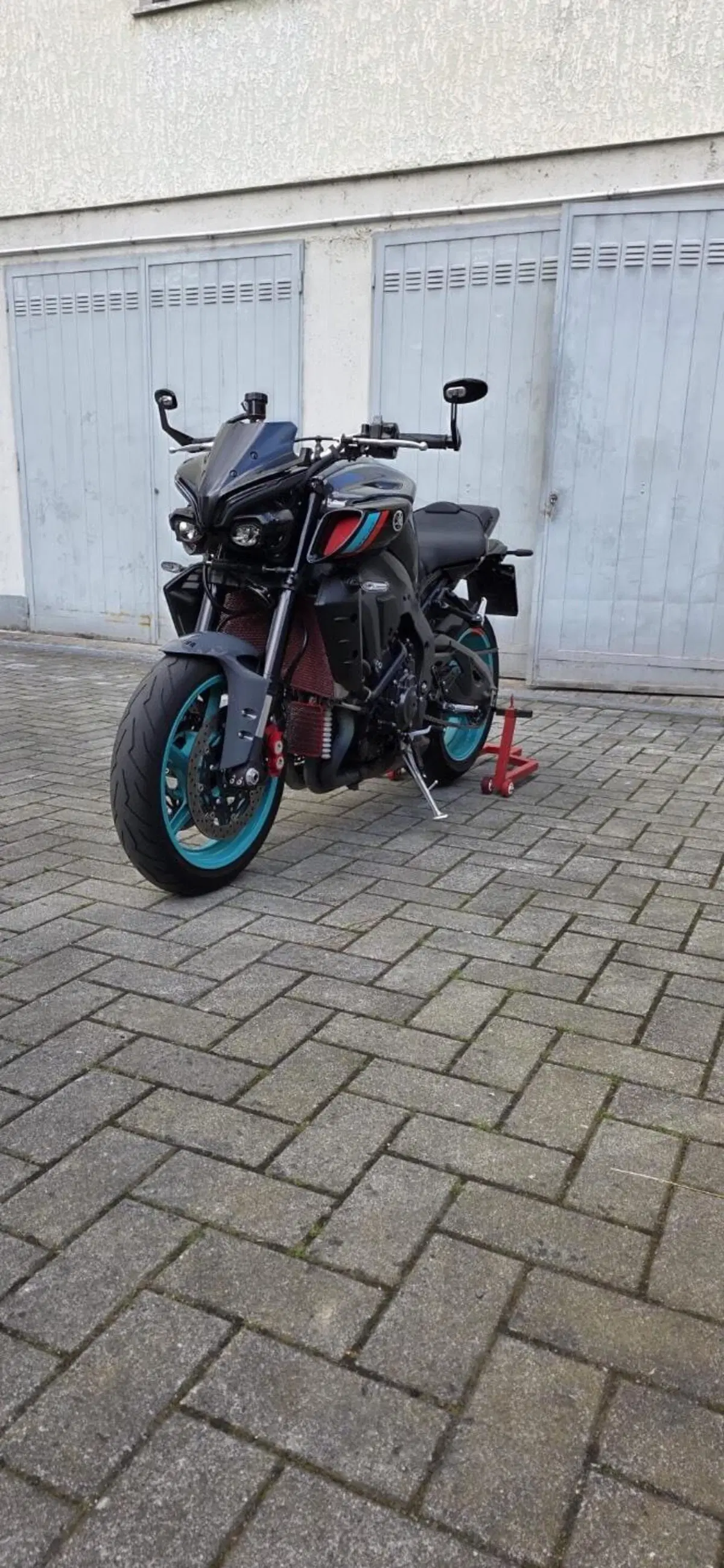 Yamaha MT-10 (2022 - 26)
