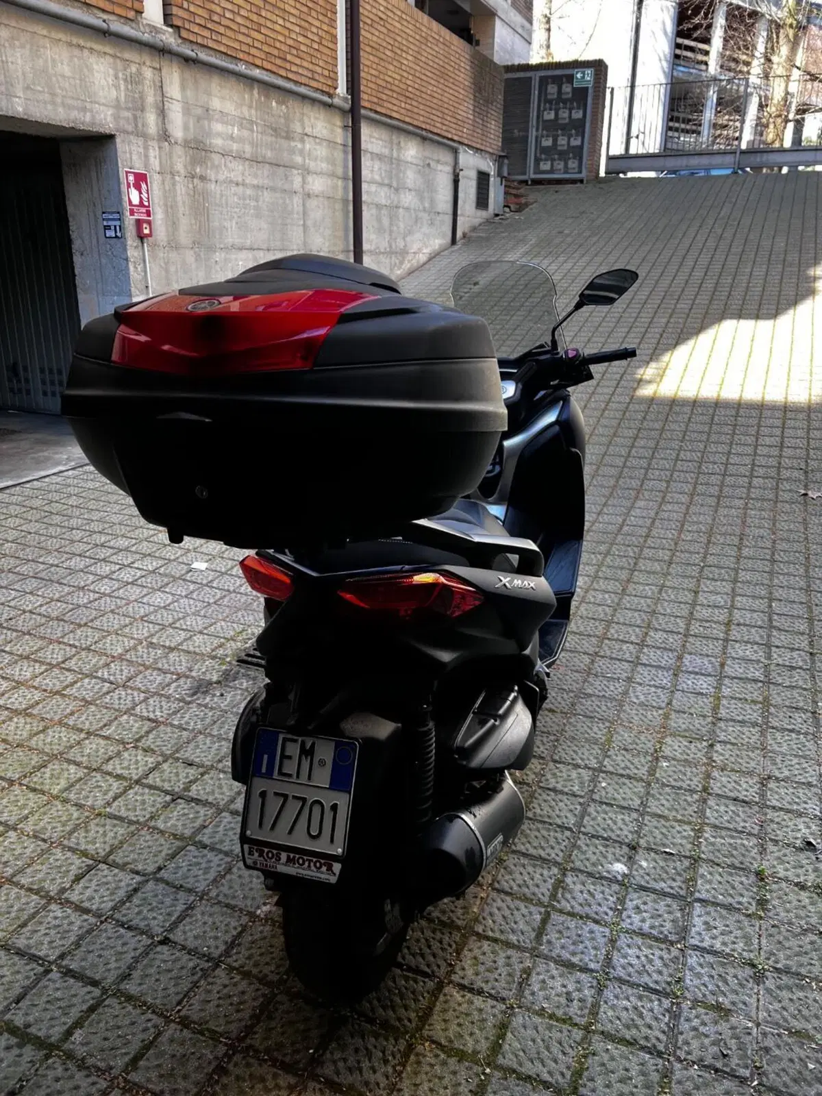 Yamaha X-Max 400 ABS (2017 - 20) (4)
