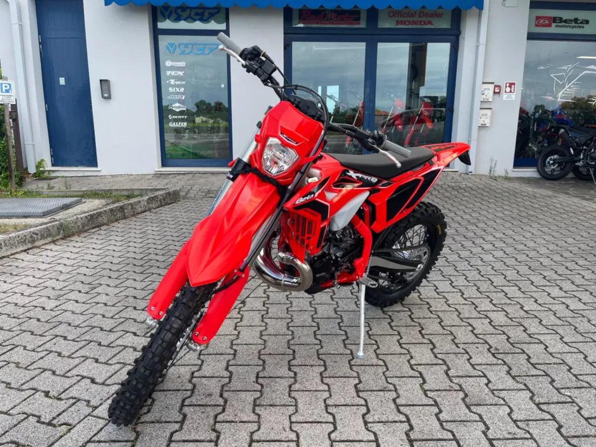 Betamotor RR X-PRO 300 2T Enduro (2027) (2)