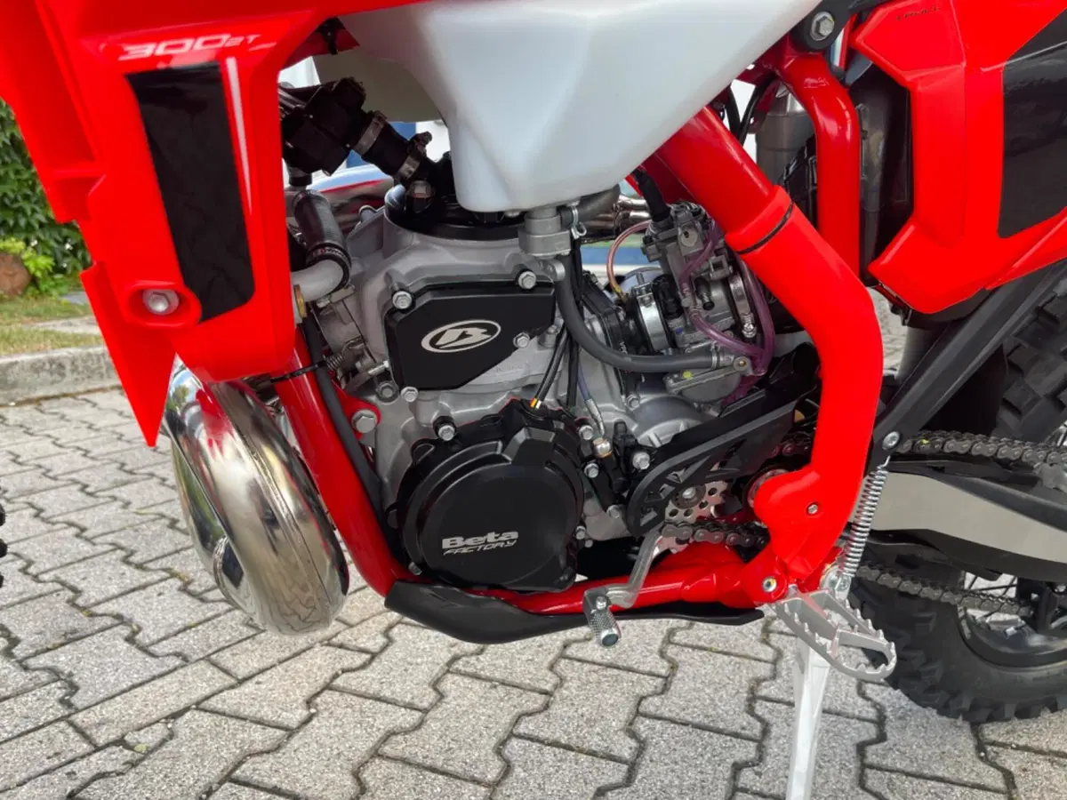 Betamotor RR X-PRO 300 2T Enduro (2027) (5)