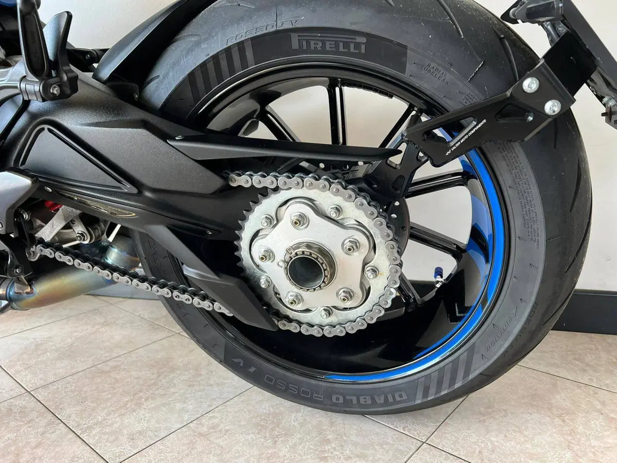 MV Agusta Brutale 800 (2020) (13)