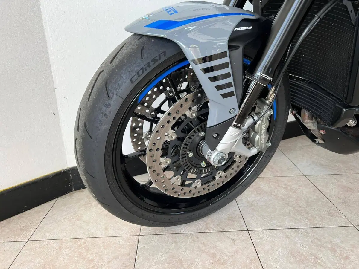 MV Agusta Brutale 800 (2020) (14)
