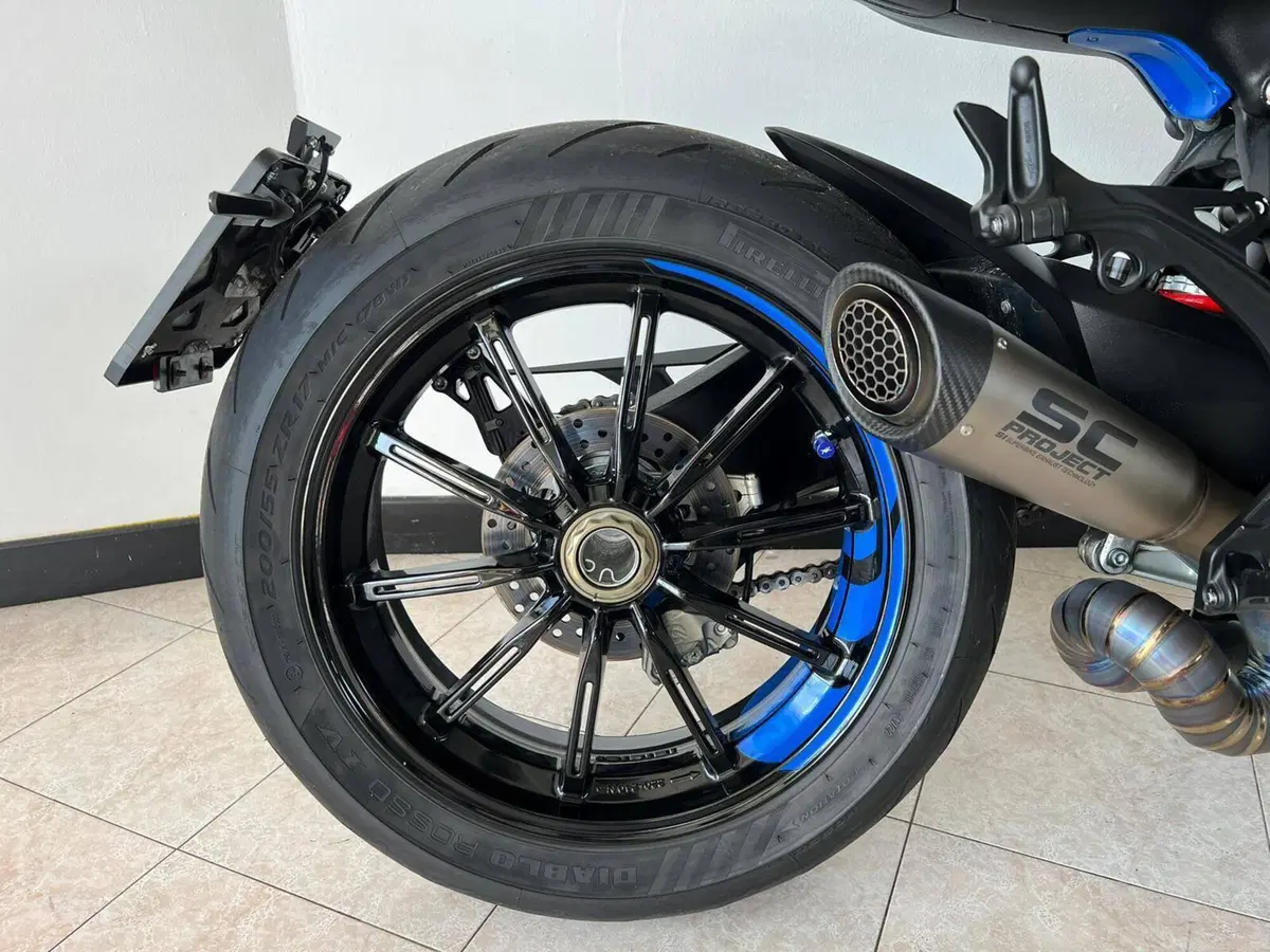 MV Agusta Brutale 800 (2020) (16)