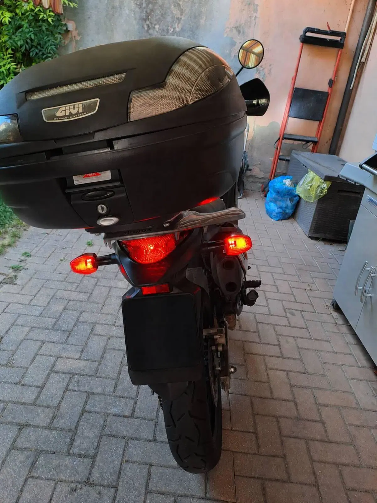 Honda Transalp XL 700 V (2007 - 2013) (8)