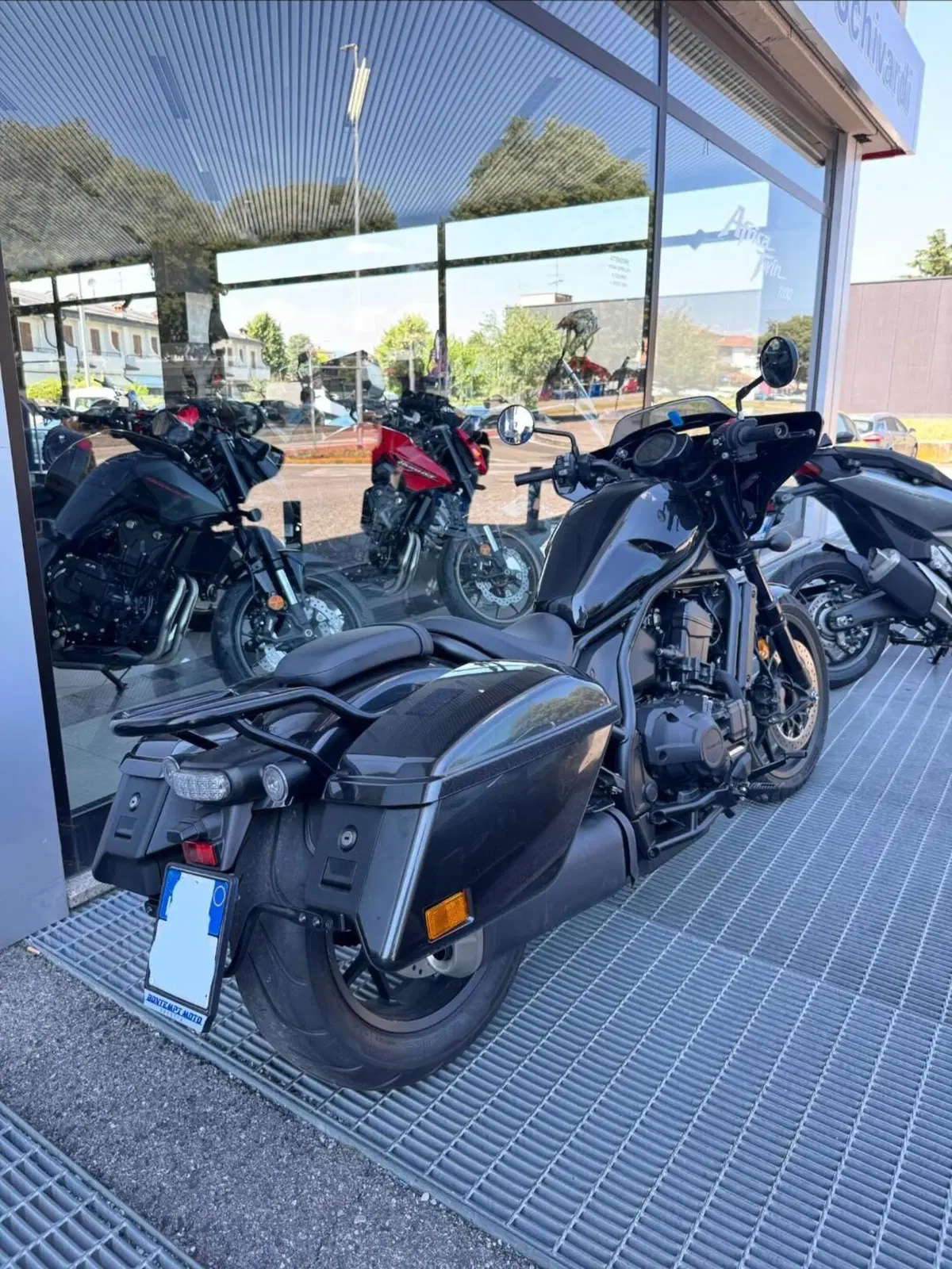 Honda CMX 1100 Rebel + Special Edition DCT (2025 - 26) (2)