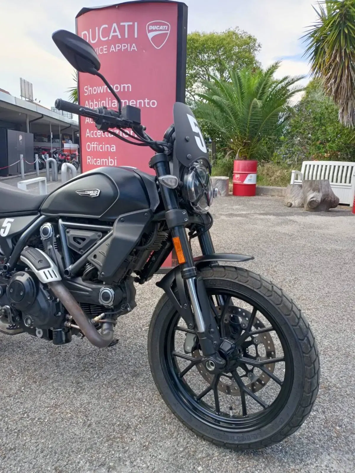 Ducati Scrambler 800 Icon Dark (2025 - 26) (2)