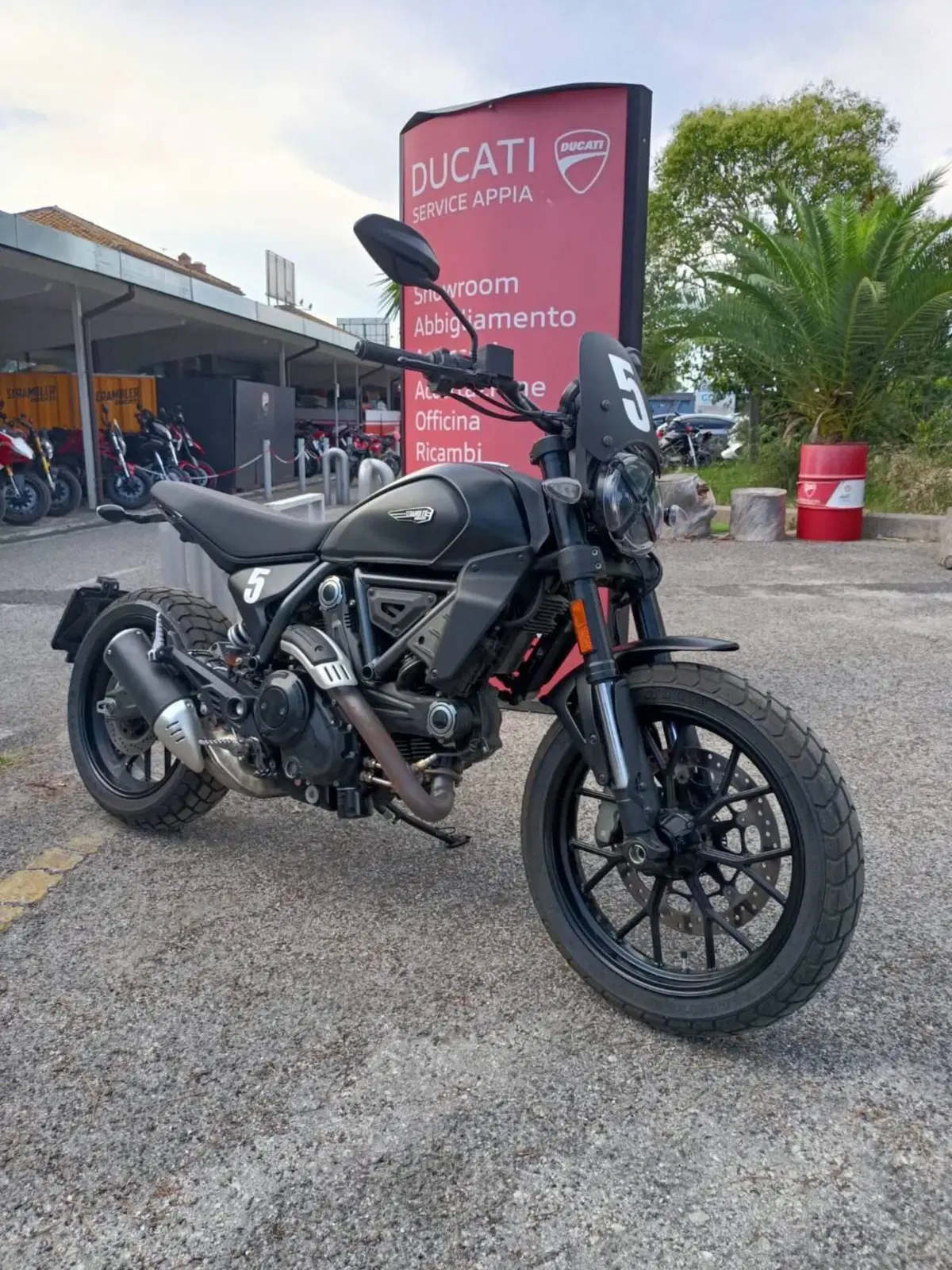 Ducati Scrambler 800 Icon Dark (2025 - 26) (3)