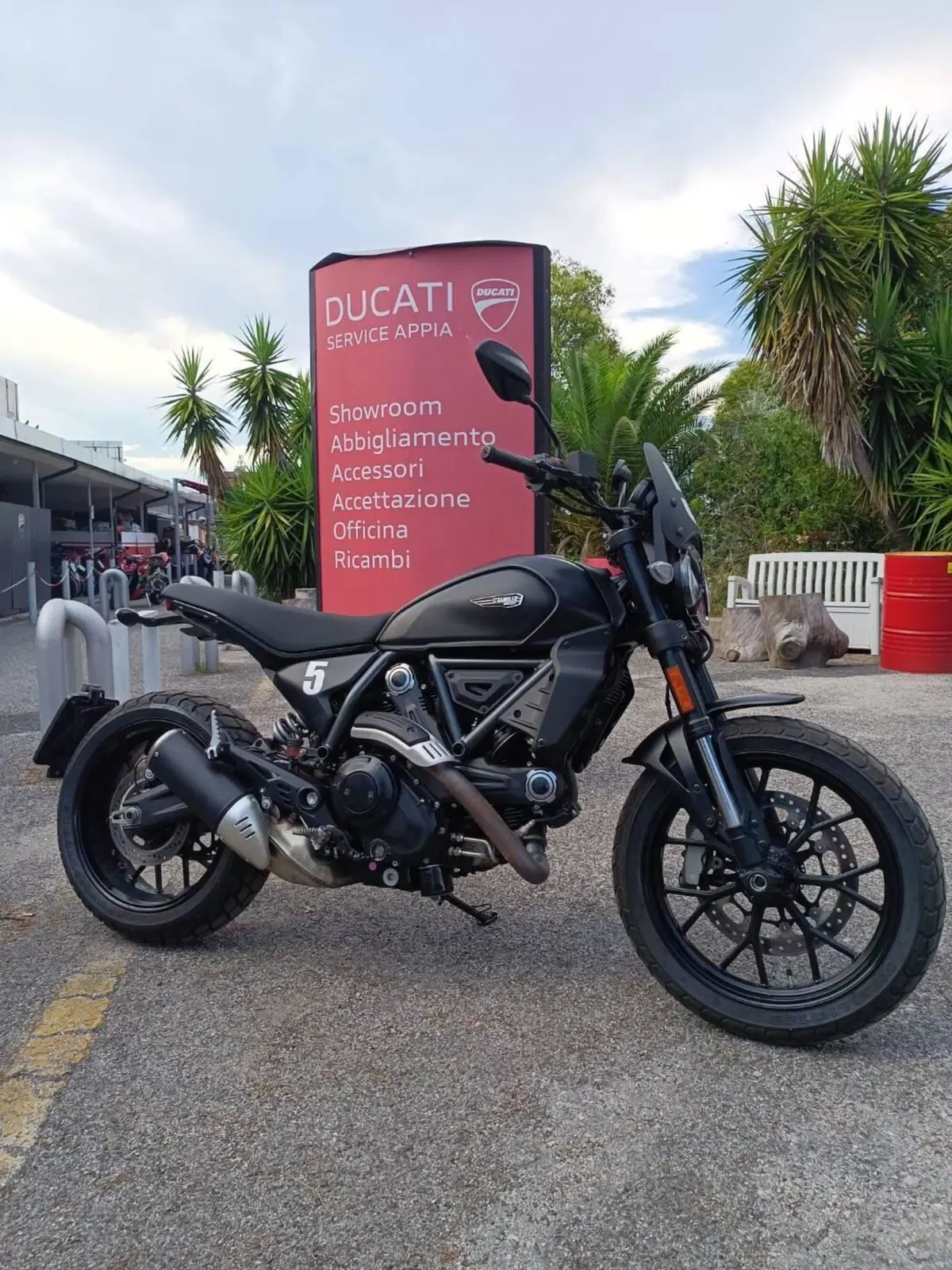 Ducati Scrambler 800 Icon Dark (2025 - 26)
