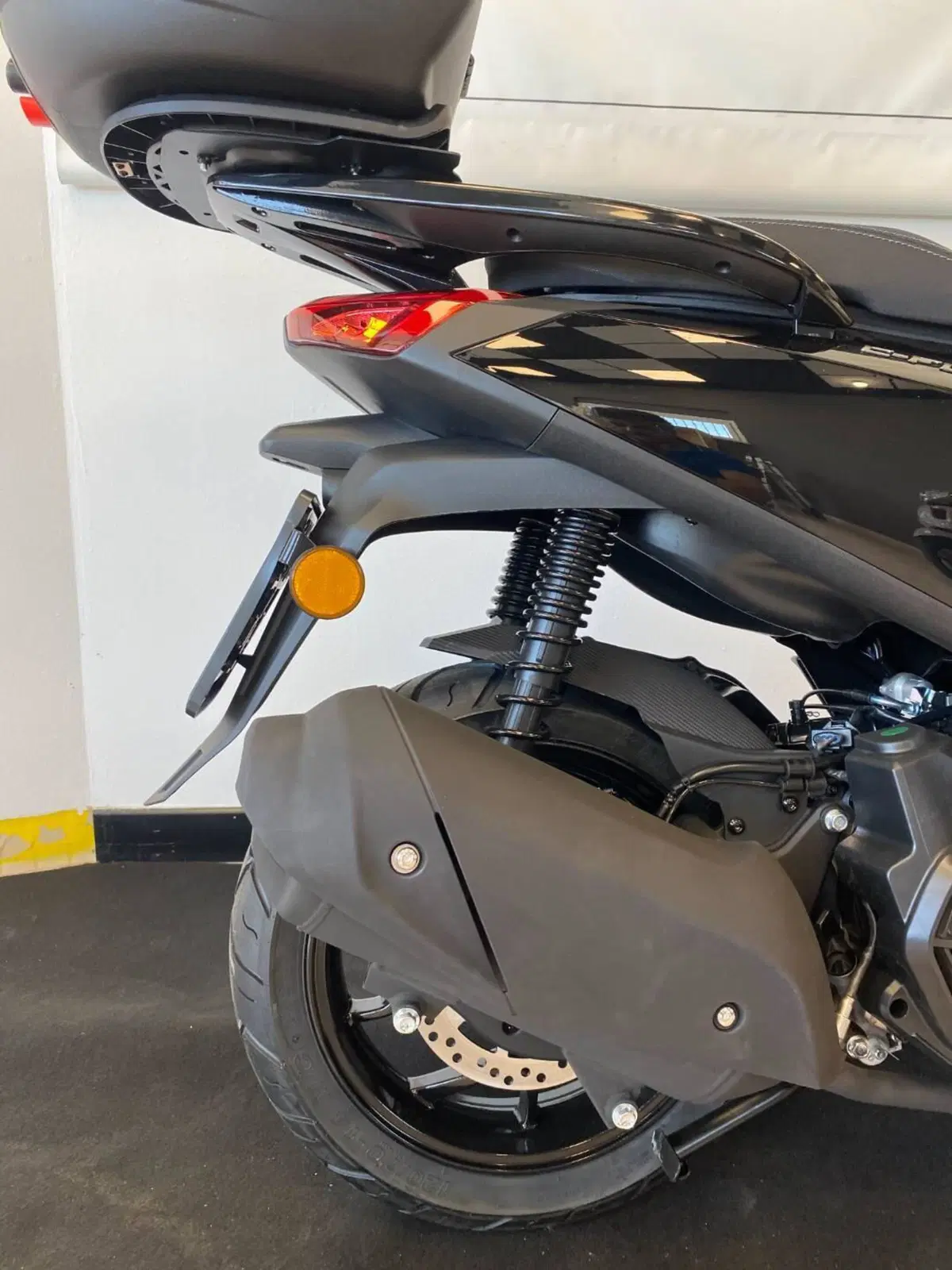 Swm C-Fly 125 (2026) (13)