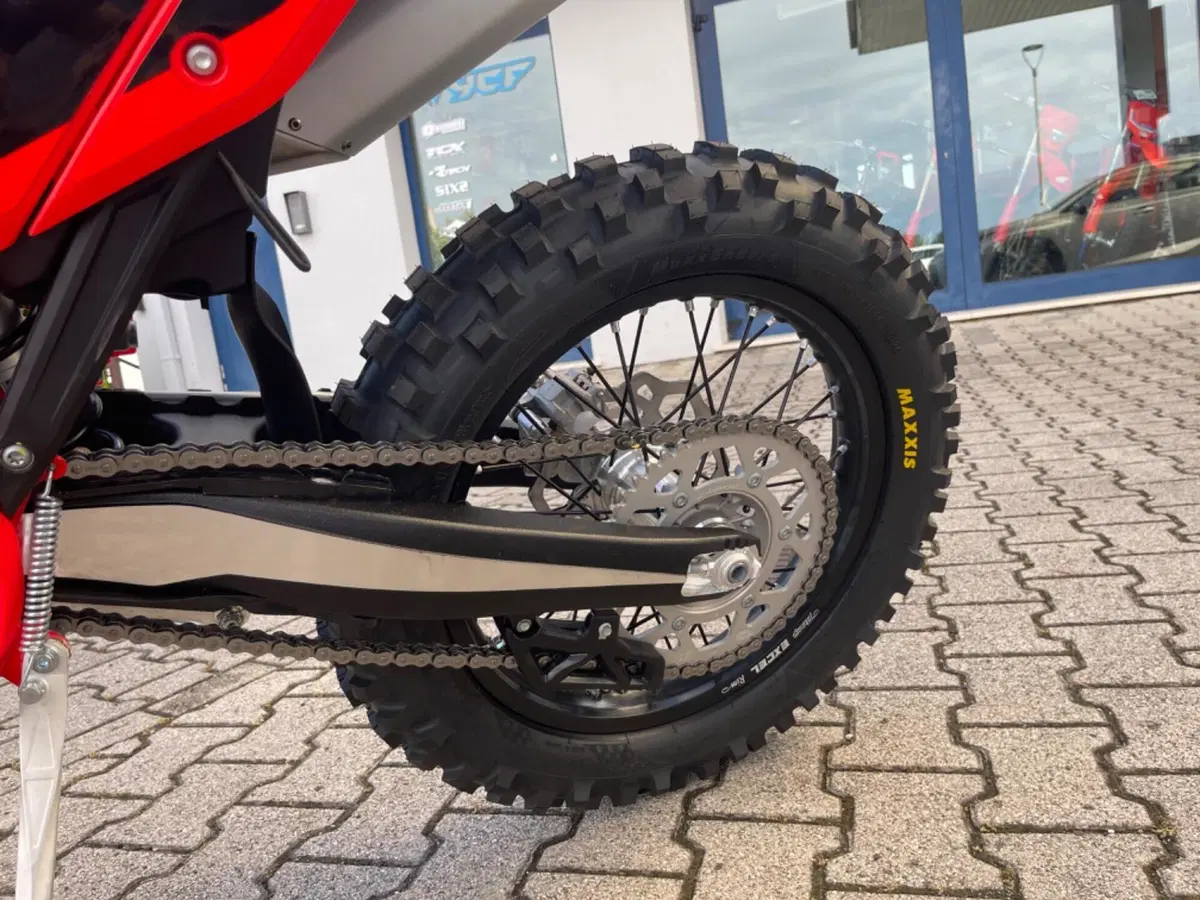 Betamotor RR X-PRO 350 4T Enduro (2027) (5)