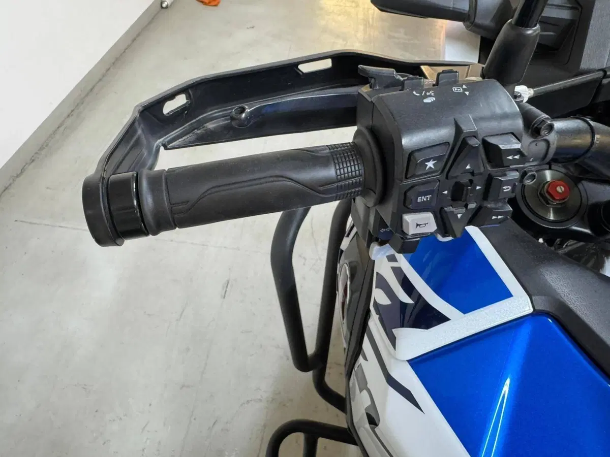 Honda Africa Twin CRF 1100L Urban (2022 - 23) (7)